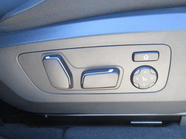 Ｘ３ ２０　ｘＤｒｉｖｅ　Ｘライン　コンフォートドライビングＰＫＧ／サンルーフ／ベンチレーションシート／ハーマンカードン／ハンドルヒータ／ヘッドアップディスプレイ／アップルカープレイ／デモカー（27枚目）