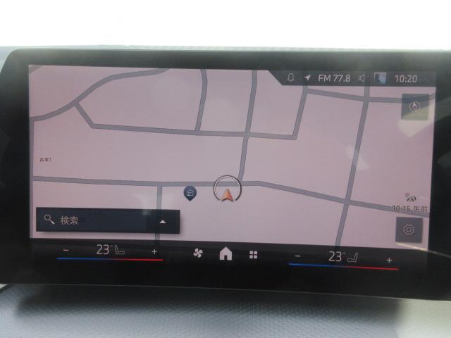 タッチパネルナビとなります。スマホのように使用できます。