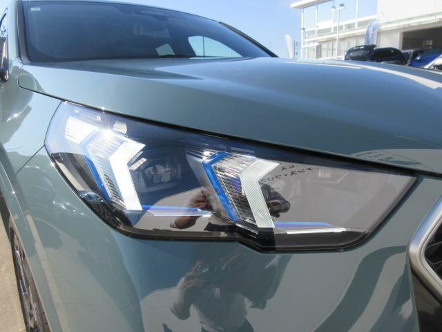 X2 xDrive 20i Mスポーツ ガラスサンルーフ/アップルカープレイ/全方位カメラ/HDU/先進安全装置/デモカー(12枚目)