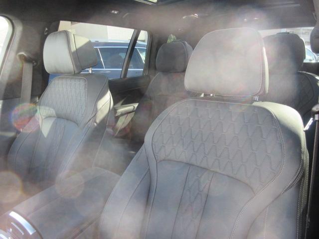 Ｘ７ ｘＤｒｉｖｅ　４０ｄ　Ｍスポーツ　サンルーフ／ベンチレーションシート／ブラックレザーシート／ハンドルヒーター／ハーマンカードン／ソフトクローズドア／純正地デジチューナー／２３ＡＷ／全周囲カメラデモカー（25枚目）