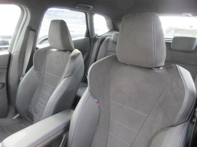 ���Ѓf���J�[�ԗ��ɂȂ�܂��B�N�x���ǂ����������ȂP��ł��B