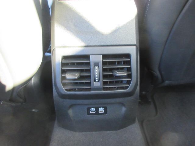 １シリーズ １２０ｄ　Ｍスポーツ　テクノロジーＰＫＧ／全方位カメラ／アップルカープレイ／ハイラインＰＫＧ／ＨＤＵ／ハーマンカードンスピーカー／デモカー（32枚目）