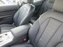 ブラックレザーシート装備です。