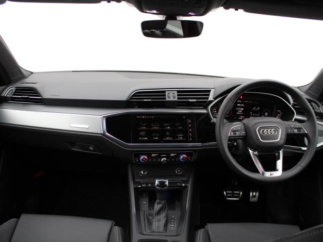 Ｑ３ ３５ＴＤＩクワトロ　Ｓライン　コンビニエンス＆アシスタンスパッケージ　プラスパッケージ　スマートフォンインターフェイス（48枚目）
