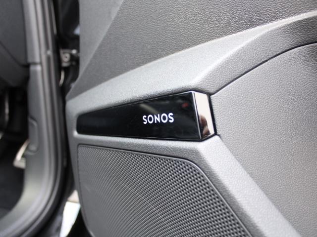 S3 スポーツバック ブラックAudi rings&ブラックスタイリングパッケージダンピングコントロールサスペンションSONOS 3Dサウンドシステムカラードブレーキキャリパーレッド(12枚目)