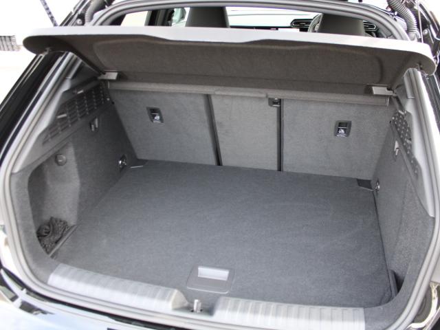 S3 スポーツバック ブラックAudi rings&ブラックスタイリングパッケージダンピングコントロールサスペンションSONOS 3Dサウンドシステムカラードブレーキキャリパーレッド(21枚目)