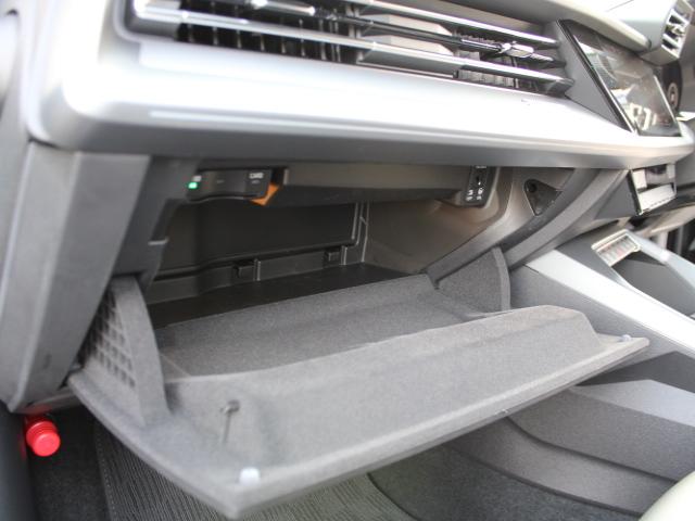 S3 スポーツバック ブラックAudi rings&ブラックスタイリングパッケージダンピングコントロールサスペンションSONOS 3Dサウンドシステムカラードブレーキキャリパーレッド(46枚目)