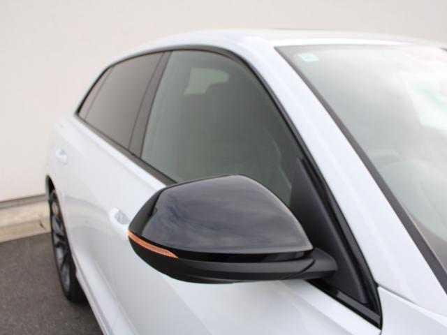 Q8 50TDIquattro S lineP レザーPコンフォートアシスタンスP パノラマサンルーフ ブラックスタイリングP インテリアプラスP OLEDリヤライトドアエントリーライト(9枚目)