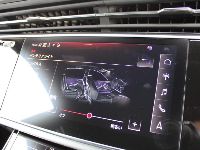 Q8 50TDIquattro S lineP レザーPコンフォートアシスタンスP パノラマサンルーフ ブラックスタイリングP インテリアプラスP OLEDリヤライトドアエントリーライト(43枚目)