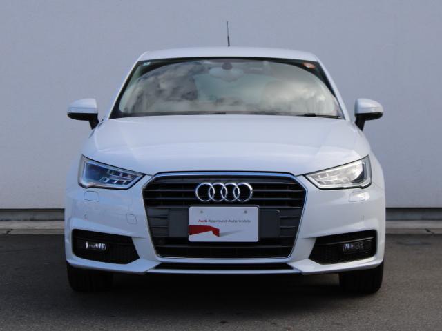 Ａ１スポーツバック １．０ＴＦＳＩスポーツ　ＭＭＩナビゲーション　アドバンストキーシステム　オートマチックエアコンディショナー（2枚目）