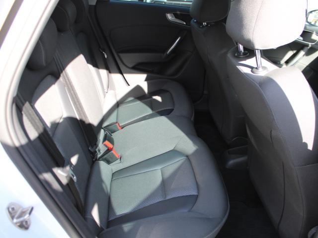 Ａ１スポーツバック １．０ＴＦＳＩスポーツ　ＭＭＩナビゲーション　アドバンストキーシステム　オートマチックエアコンディショナー（37枚目）