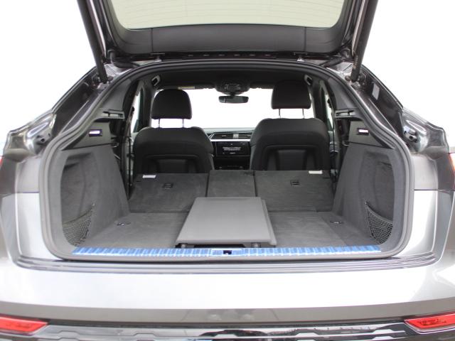 Q8スポーツバック e-トロン 55e-トロンクワトロ Sライン サイレンスP インテリアP Audirings&ブラックスタイリングP 電動リアゲート エアサス CARPLAY ETC ACC シートヒーターF/R(7枚目)