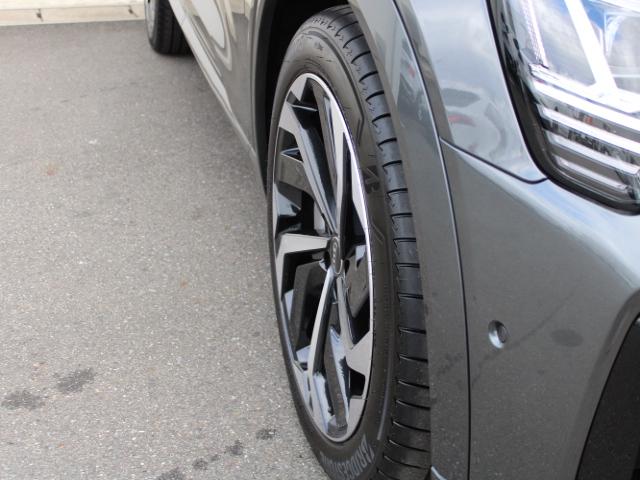 Q8スポーツバック e-トロン 55e-トロンクワトロ Sライン サイレンスP インテリアP Audirings&ブラックスタイリングP 電動リアゲート エアサス CARPLAY ETC ACC シートヒーターF/R(11枚目)