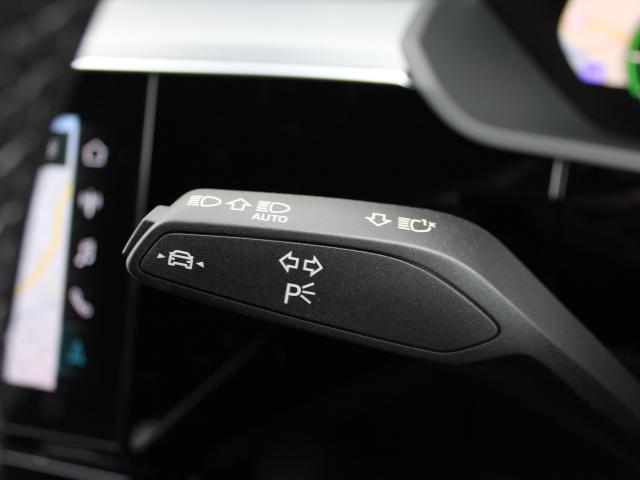 Q8スポーツバック e-トロン 55e-トロンクワトロ Sライン サイレンスP インテリアP Audirings&ブラックスタイリングP 電動リアゲート エアサス CARPLAY ETC ACC シートヒーターF/R(35枚目)