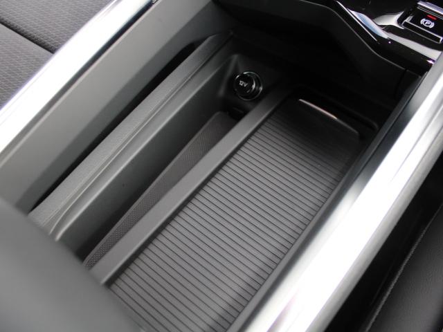 Q8スポーツバック e-トロン 55e-トロンクワトロ Sライン サイレンスP インテリアP Audirings&ブラックスタイリングP 電動リアゲート エアサス CARPLAY ETC ACC シートヒーターF/R(48枚目)