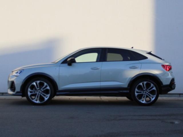 Q3スポーツバック ダイナミックエディション 特別仕様車 ダンピングコントロール コンビニエンス&アシスタンスP テクノロジーP プラスP プライバシーガラス サラウンドビューカメラ 電動リアゲート CARPLAY ETC ACC(3枚目)