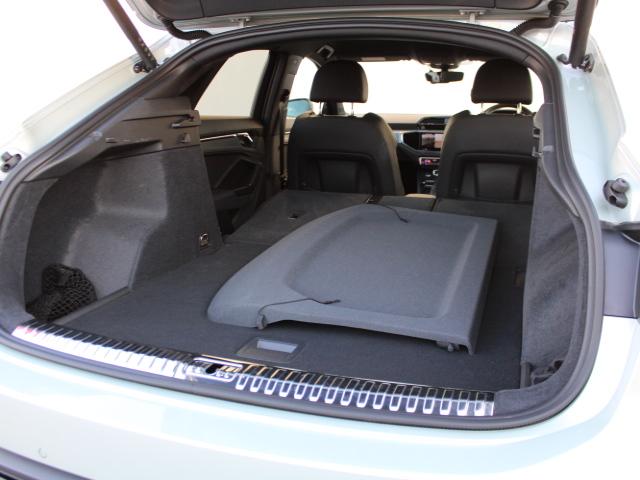 Q3スポーツバック ダイナミックエディション 特別仕様車 ダンピングコントロール コンビニエンス&アシスタンスP テクノロジーP プラスP プライバシーガラス サラウンドビューカメラ 電動リアゲート CARPLAY ETC ACC(8枚目)