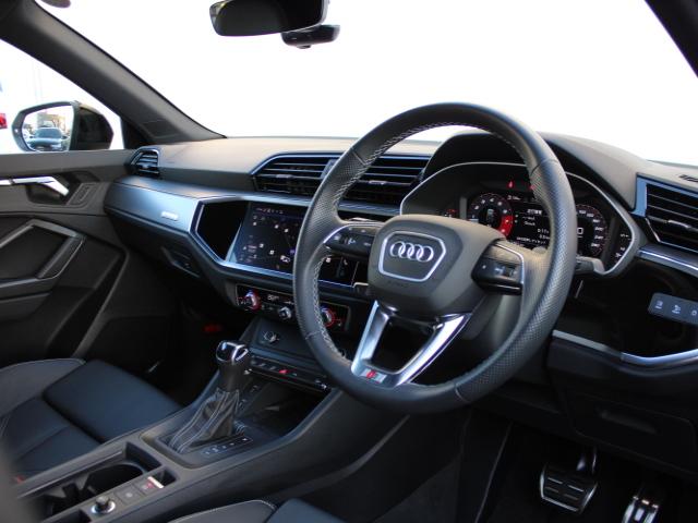 Q3スポーツバック ダイナミックエディション 特別仕様車 ダンピングコントロール コンビニエンス&アシスタンスP テクノロジーP プラスP プライバシーガラス サラウンドビューカメラ 電動リアゲート CARPLAY ETC ACC(10枚目)
