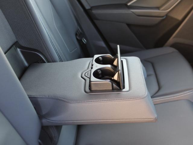 Q3スポーツバック ダイナミックエディション 特別仕様車 ダンピングコントロール コンビニエンス&アシスタンスP テクノロジーP プラスP プライバシーガラス サラウンドビューカメラ 電動リアゲート CARPLAY ETC ACC(20枚目)