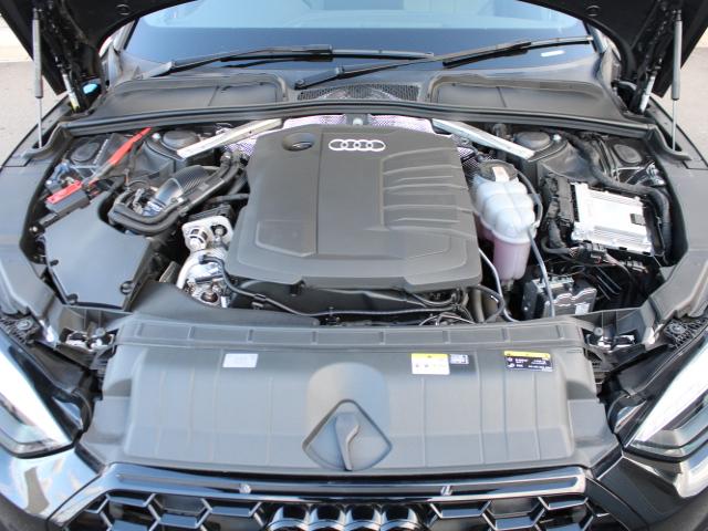 Ａ５スポーツバック ブラックスタイルプラス　コンフォートＰ　Ａｕｄｉ　ｒｉｎｇｓ＆ブラックスタイリングＰ　ワイヤレスチャージング　サラウンドビューカメラ／パークアシスト　電動リアゲート　マルチカラーアンビエントライト（14枚目）