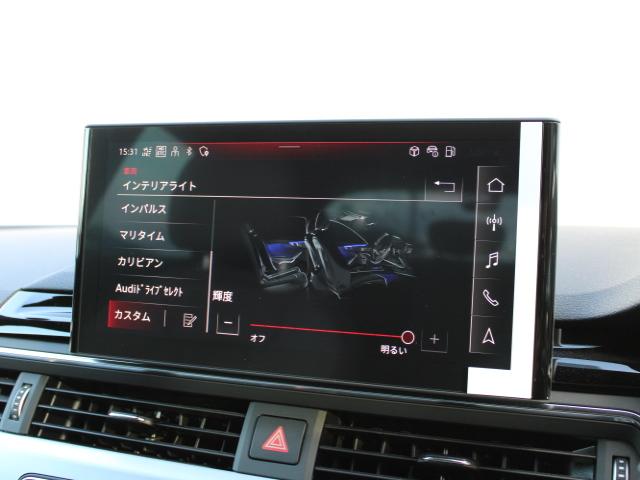 Ａ５スポーツバック ブラックスタイルプラス　コンフォートＰ　Ａｕｄｉ　ｒｉｎｇｓ＆ブラックスタイリングＰ　ワイヤレスチャージング　サラウンドビューカメラ／パークアシスト　電動リアゲート　マルチカラーアンビエントライト（38枚目）