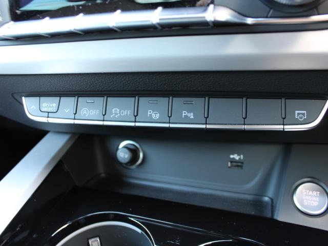 Ａ５スポーツバック ブラックスタイルプラス　コンフォートＰ　Ａｕｄｉ　ｒｉｎｇｓ＆ブラックスタイリングＰ　ワイヤレスチャージング　サラウンドビューカメラ／パークアシスト　電動リアゲート　マルチカラーアンビエントライト（41枚目）