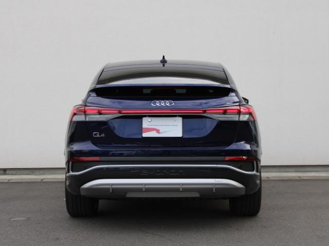 Q4スポーツバック e-トロン 40e-トロン Sライン SlineインテリアプラスP S line P 電動シート マルチカラーアンビエントライティング マトリクスLEDヘッドライト シートヒーター CARPLAY ETC ACC サイドアシスト(5枚目)