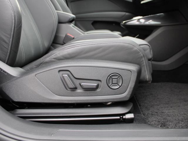 Q4スポーツバック e-トロン 40e-トロン Sライン SlineインテリアプラスP S line P 電動シート マルチカラーアンビエントライティング マトリクスLEDヘッドライト シートヒーター CARPLAY ETC ACC サイドアシスト(18枚目)