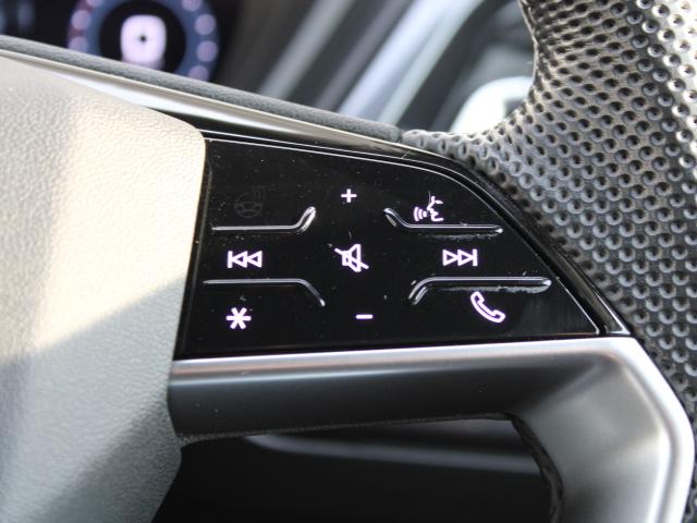 Q4スポーツバック e-トロン 40e-トロン Sライン SlineインテリアプラスP S line P 電動シート マルチカラーアンビエントライティング マトリクスLEDヘッドライト シートヒーター CARPLAY ETC ACC サイドアシスト(31枚目)