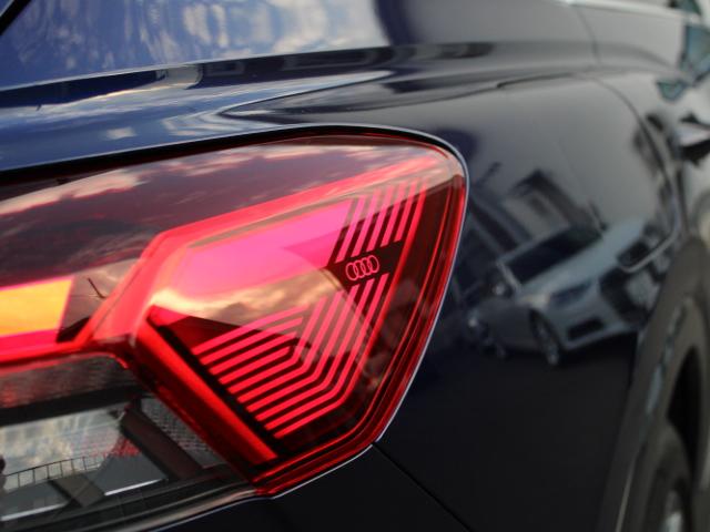 Q4スポーツバック e-トロン 40e-トロン Sライン SlineインテリアプラスP S line P 電動シート マルチカラーアンビエントライティング マトリクスLEDヘッドライト シートヒーター CARPLAY ETC ACC サイドアシスト(50枚目)