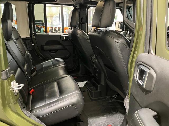 ジープ・ラングラーアンリミテッド サハラ・サージグリーン 特別仕様車 全国限定200台 ユーザー様下取車 V6エンジン レザーシート シートヒーター バックカメラ アップルカープレイ DSRC ACC BSM(18枚目)