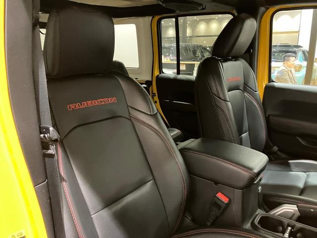 ジープ・ラングラーアンリミテッド ルビコン 弊社オーナー様下取り 認定中古車保証一年付き 4WD LEDヘッドライト LEDテールランプ 純正ナビ ETC バックカメラ アップルカープレイ アンドロイドオート アダプティブクルーズコントロール(16枚目)