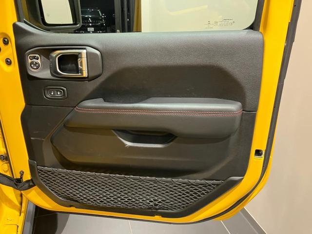 ジープ・ラングラーアンリミテッド ルビコン 弊社オーナー様下取り 認定中古車保証一年付き 4WD LEDヘッドライト LEDテールランプ 純正ナビ ETC バックカメラ アップルカープレイ アンドロイドオート アダプティブクルーズコントロール(17枚目)