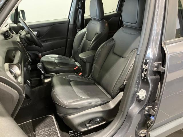 ジープ・レネゲード リミテッド　認定中古車保証　整備付　ＡＣＣ　ＢＳＭ　レザーシート　シートヒーター　バックカメラ　アップルカープレイ　パワーシート　ＥＴＣ２．０　レーンキープ　パークセンサー　純正アルミホイール（17枚目）