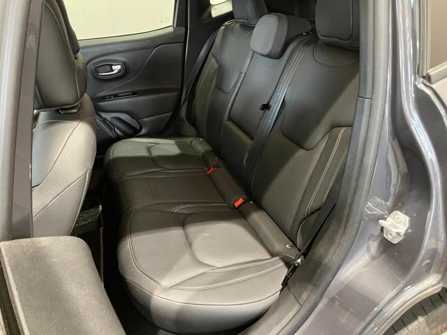 ジープ・レネゲード リミテッド　認定中古車保証　整備付　ＡＣＣ　ＢＳＭ　レザーシート　シートヒーター　バックカメラ　アップルカープレイ　パワーシート　ＥＴＣ２．０　レーンキープ　パークセンサー　純正アルミホイール（20枚目）