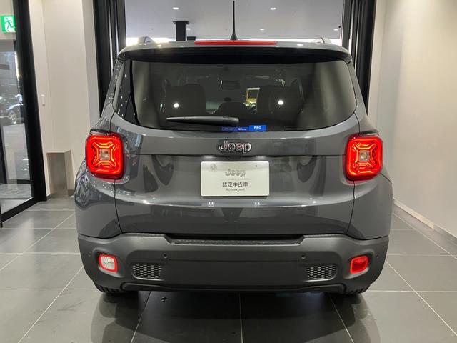 ジープ・レネゲード アルティテュード　ｅ－ハイブリッド　当社デモカー　新車保証継承　最終モデル　マイルドハイブリッド　アイシンナビ　カープレイ　ＡＣＣ　ＢＳＭ　ＬＥＤヘッドライト　シートヒーター　パワーシート（7枚目）