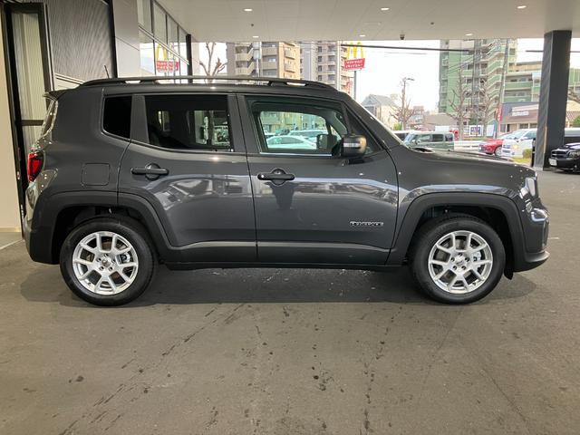 ジープ・レネゲード アルティテュード　ｅ－ハイブリッド　当社デモカー　新車保証継承　最終モデル　マイルドハイブリッド　アイシンナビ　カープレイ　ＡＣＣ　ＢＳＭ　ＬＥＤヘッドライト　シートヒーター　パワーシート（8枚目）