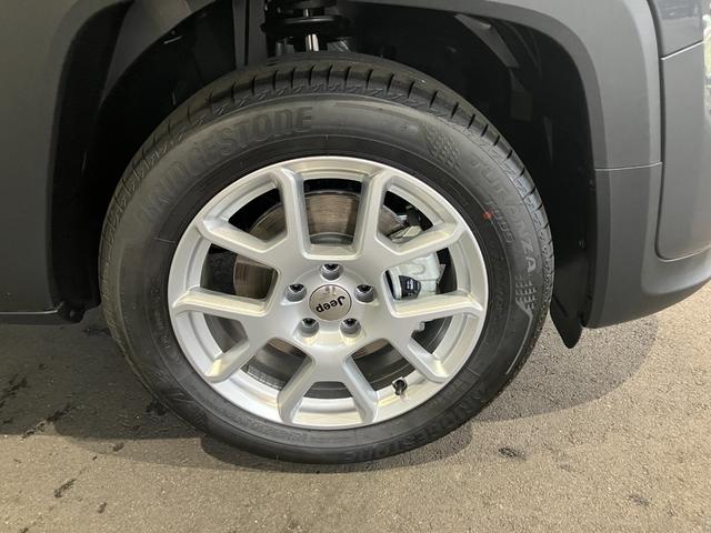 ジープ・レネゲード アルティテュード　ｅ－ハイブリッド　当社デモカー　新車保証継承　最終モデル　マイルドハイブリッド　アイシンナビ　カープレイ　ＡＣＣ　ＢＳＭ　ＬＥＤヘッドライト　シートヒーター　パワーシート（10枚目）