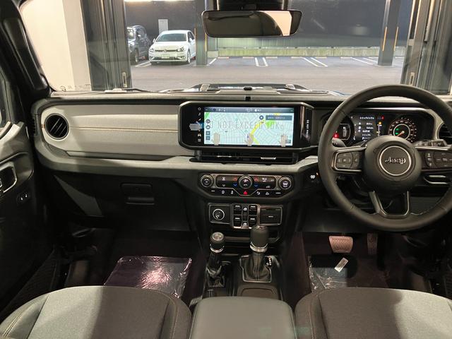 �P�Q�D�R�C���`�@�A�C�V���i�r