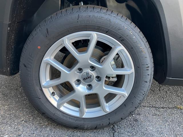 ジープ・レネゲード アルティテュード e-ハイブリッド 新車保証継承 弊社試乗車 Applecarplay/androidauto アダプティブクルーズコントロール 前面衝突警報 シートヒーター ハンドルヒーター(10枚目)