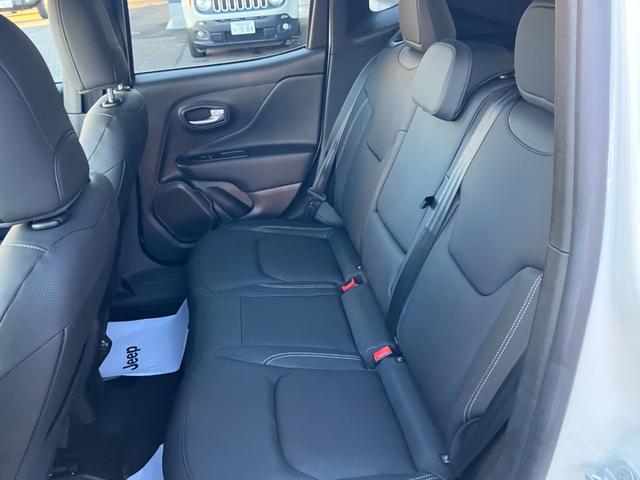 ジープ・レネゲード アルティテュード e-ハイブリッド 新車保証継承 弊社試乗車 Applecarplay/androidauto アダプティブクルーズコントロール 前面衝突警報 シートヒーター ハンドルヒーター(25枚目)