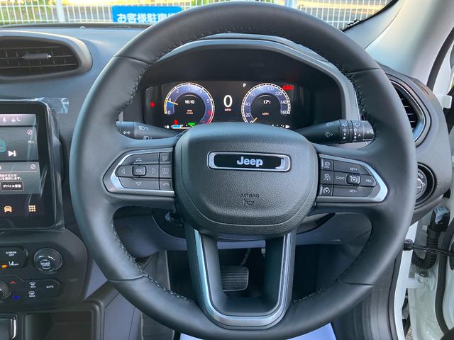 ジープ・レネゲード アルティテュード e-ハイブリッド 新車保証継承 弊社試乗車 Applecarplay/androidauto アダプティブクルーズコントロール 前面衝突警報 シートヒーター ハンドルヒーター(30枚目)