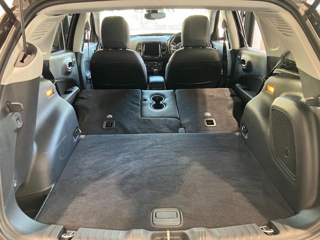 シートアレンジでさらに大容量になります。
