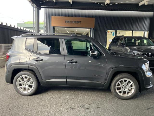 ジープ・レネゲード アルティテュード　ｅ－ハイブリッド　新車保証継承　認定中古車　ハイブリッド車　ＬＥＤライト　レザーシート　シートヒーター　アダプティブクルーズコントロール　パワーシート（6枚目）