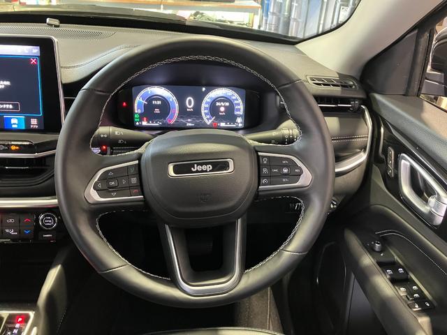 ジープ・コマンダー リミテッド　新車保証継承　整備有　サンルーフ　デモカー　試乗車　純正アルミホイール　レーダークルーズ　電動リアゲート　ＬＥＤヘッドライト　ＬＥＤフォグランプ（30枚目）