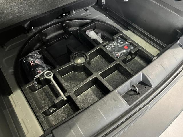 ジープ・レネゲード アルティテュード　ｅ－ハイブリッド　新車保証継承　認定中古車　サンルーフ付き　ハイブリッド車　ＬＥＤライト　レザーシート　シートヒーター　アダプティブクルーズコントロール　パワーシート（29枚目）