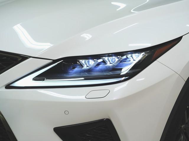 ＲＸ ＲＸ３００　Ｆスポーツ　シートヒーター　シートエアコン　パワーシート　トランクスルー　フロアマット　ナビ　ＣＤ　音楽プレーヤー接続　Ｂｌｕｅｔｏｏｔｈ接続　ＴＶ　ＤＶＤ再生　ＥＴＣ　サンルーフ・ガラスルーフ（3枚目）