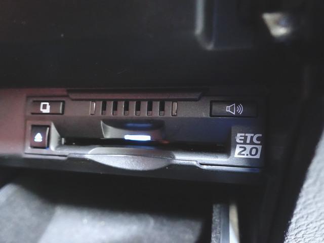 ＲＸ ＲＸ３００　Ｆスポーツ　シートヒーター　シートエアコン　パワーシート　トランクスルー　フロアマット　ナビ　ＣＤ　音楽プレーヤー接続　Ｂｌｕｅｔｏｏｔｈ接続　ＴＶ　ＤＶＤ再生　ＥＴＣ　サンルーフ・ガラスルーフ（10枚目）