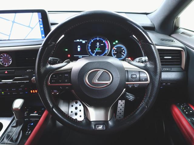 ＲＸ ＲＸ３００　Ｆスポーツ　シートヒーター　シートエアコン　パワーシート　トランクスルー　フロアマット　ナビ　ＣＤ　音楽プレーヤー接続　Ｂｌｕｅｔｏｏｔｈ接続　ＴＶ　ＤＶＤ再生　ＥＴＣ　サンルーフ・ガラスルーフ（13枚目）