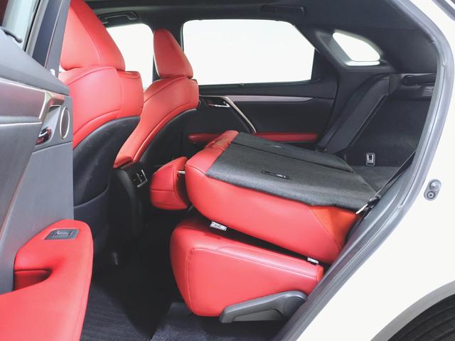 ＲＸ ＲＸ３００　Ｆスポーツ　シートヒーター　シートエアコン　パワーシート　トランクスルー　フロアマット　ナビ　ＣＤ　音楽プレーヤー接続　Ｂｌｕｅｔｏｏｔｈ接続　ＴＶ　ＤＶＤ再生　ＥＴＣ　サンルーフ・ガラスルーフ（32枚目）
